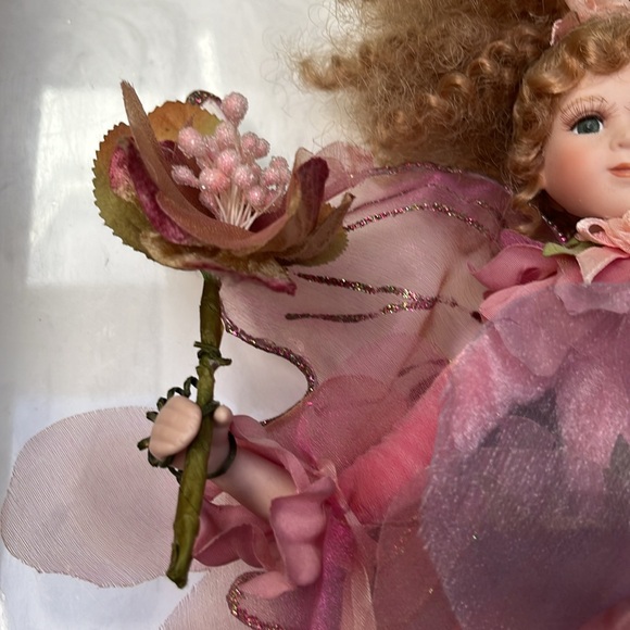 Fairy. Pre owned. Excellent condition. - Picture 4 of 9